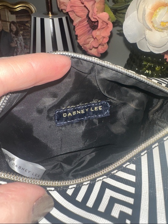 Dabney Lee Black and White Zebra Zigzag Cosmetic Bag NWOT - Picture 5 of 10